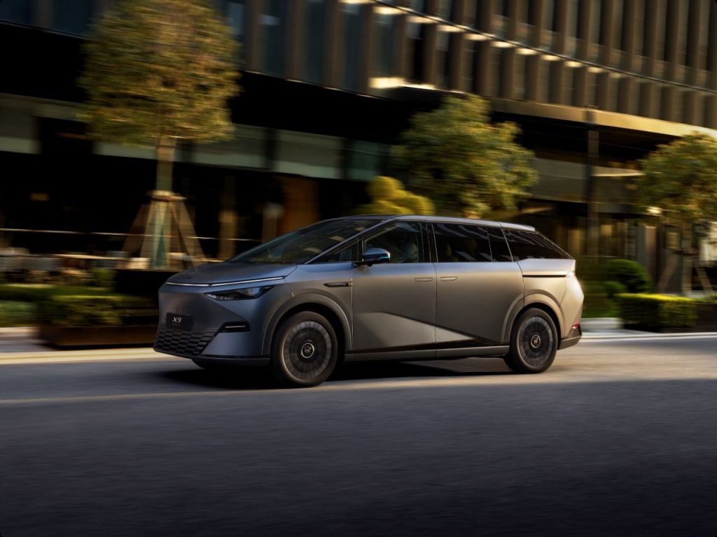 XPeng X9 Extended-Range