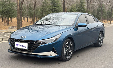 Hyundai Elantra 2022 1.5L CVT LUX Premium Edition