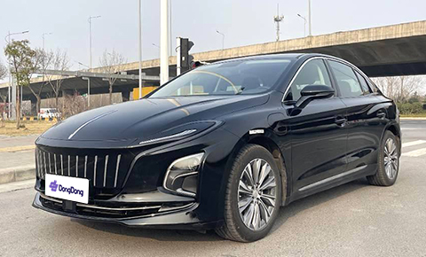 Hongqi E-QM5 2024 500 km Mobility Edition