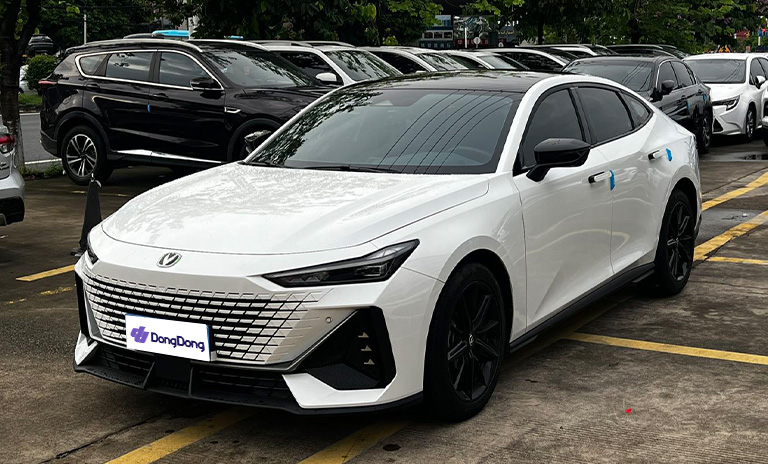 Changan UNI-V 2023 Model 1.5T Premium Edition