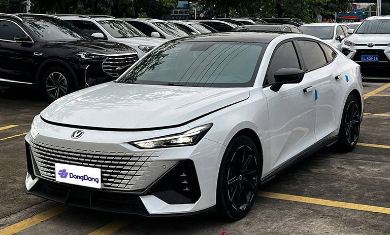 Changan UNI-V 2023 Model 1.5T Premium Edition